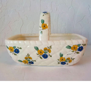 Vtg Elizabeth Arden Ceramic Trinket Basket White